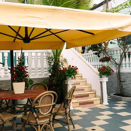 Villa Oaz Durres