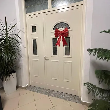 Oaz * Durrës